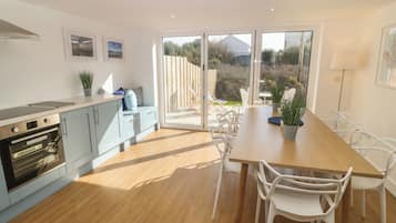 Cottage | Interior