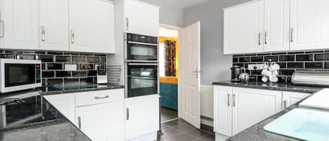 Cottage | Interior
