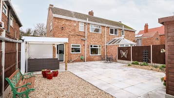 Cottage | Property grounds