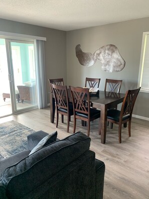 Interior - Summer rental on beautiful West Battle Lake! (Battle Lake)