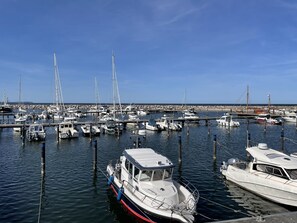 Marina - Thatched house for 8 persons in Glowe / Rügen, close to the beach, top equipment (Glowe)