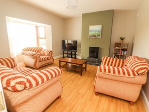 Cottage | Living room - Daisy's Cottage (Knockreagh)