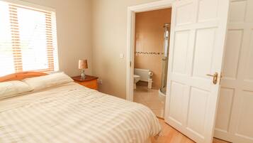 Cottage | 3 bedrooms, individually decorated, individually furnished, free WiFi