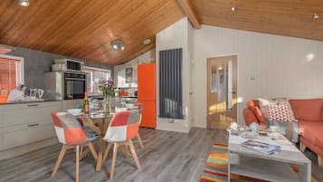Cottage | Living room | TV