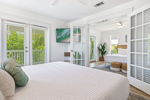 5 camere, una scrivania, ferro/asse da stiro, culla da viaggio