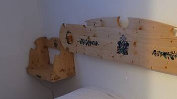 4 Schlafzimmer, BĂŒgeleisen/BĂŒgelbrett