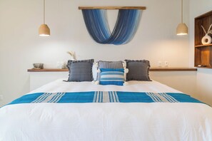 Junior Suite Ocean Front | Premium bedding, minibar, in-room safe, free WiFi - Hotel Ysuri Bucerias (Bucerías)