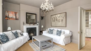 Småhus | Oppholdsrom | TV