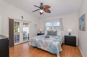 3 bedrooms, iron/ironing board, free WiFi, bed sheets - Tiki Oasis: 3B/2B Private Pool Home Sleeps 8 (Cape Canaveral)