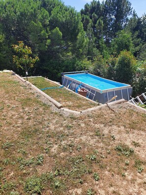 حمّام سباحة خارجي