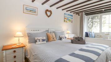 3 bedrooms, individually decorated, individually furnished, free WiFi