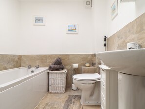 Cottage | Bathroom