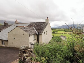 Property grounds - Squirrel Cottage (Keswick)