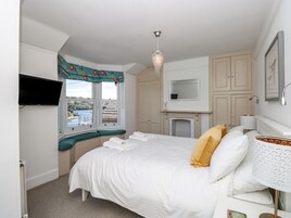 2 habitaciones, decoración personalizada y muebles diferentes 