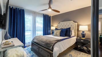 5 bedrooms, iron/ironing board, travel crib, free WiFi