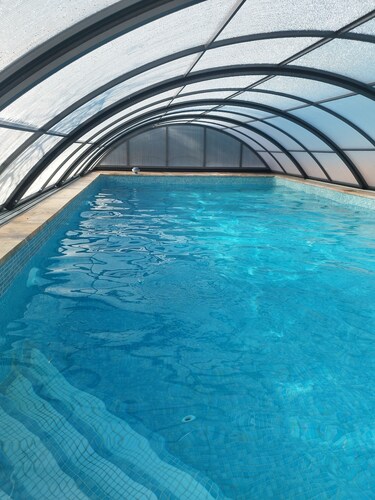 HEATED SWIMMING POOL (all year round) 2 km Ñora beach, 9 Gijón- barbecue, fireplace 