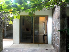 豪華客房 | 低過敏寢具、羽絨被、客房內保險箱、獨特裝潢