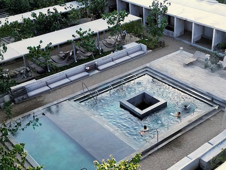 Fachada. Las Jaras Aguas Termales