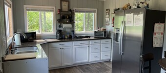 Country Cabin on Pond Hosted by Randy and Max