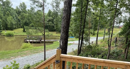 Country Cabin on Pond Hosted by Randy and Max