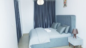 3 Schlafzimmer, Schreibtisch, kostenloses WLAN, Bettwäsche