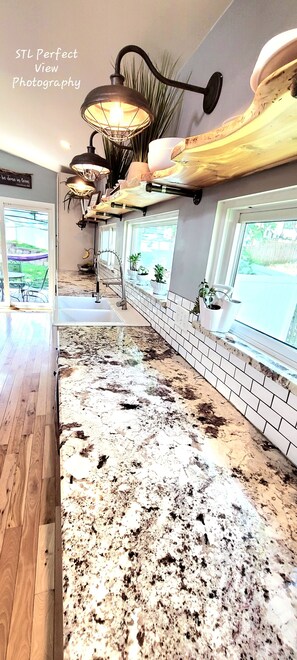 Imagen sin descripción, 4 de 24, botón