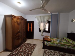 3 bedrooms, WiFi, bed sheets