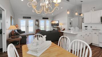 House, Multiple Beds (The Beach House) | Living area | TV