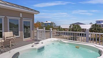 House, Multiple Beds (Sweet Home Apalachee) | Outdoor spa tub