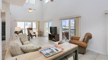 House, Multiple Beds (Beach Please) | Living area | TV