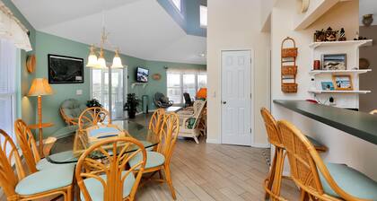 DeLight House