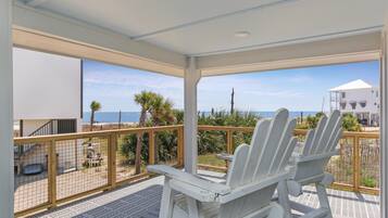 House, Multiple Beds (Brodie House) | Terrace/patio