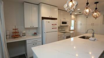 Nhà, nhiều giường (Latitude Adjustment) | Bếp riêng