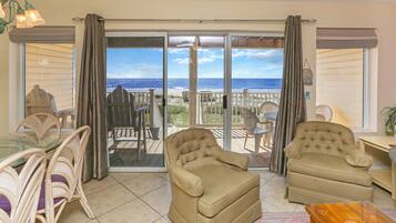 Townhome, Multiple Beds (Pelican Landing 2) | Living area