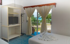 Superior Room | In-room safe, individually furnished, bed sheets - El Mirador Bacalar (Bacalar)