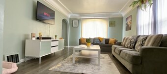 Napa SF near all popular locations! PET FRIENDLY. King Bed Near Wine Country.