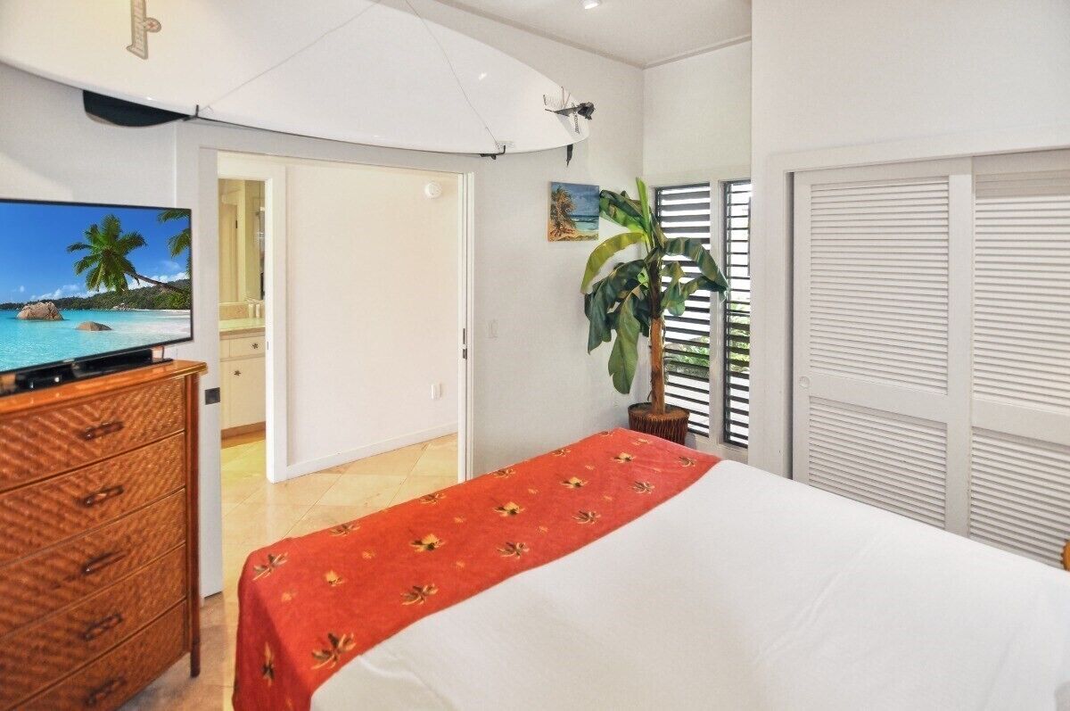 1 bedroom, in-room safe, iron/ironing board, free WiFi