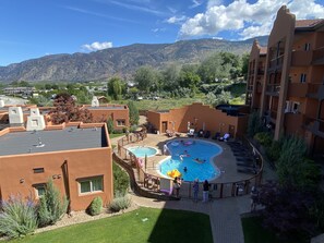 Outdoor pool - Large Lakefront 3 Bed Condo With Gorgeous Osoyoos Lake and Mountain Views (Osoyoos)