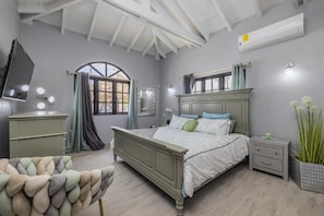 4 chambres, fer et planche à repasser, Wi-Fi, draps fournis