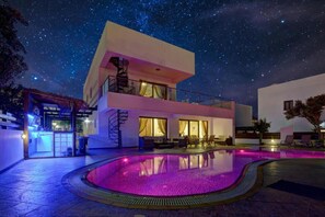 A heated pool - Stunning Villa with Private Pool in Protaras, Protaras Villa 1677 (Protaras)