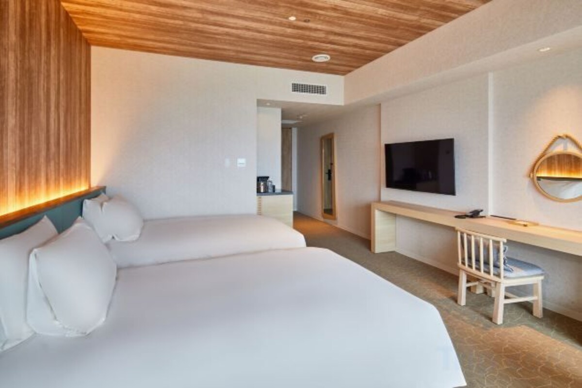 In-room safe, desk, laptop workspace, blackout curtains