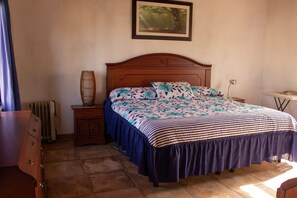 5 slaapkamers, een bureau, wifi, beddengoed