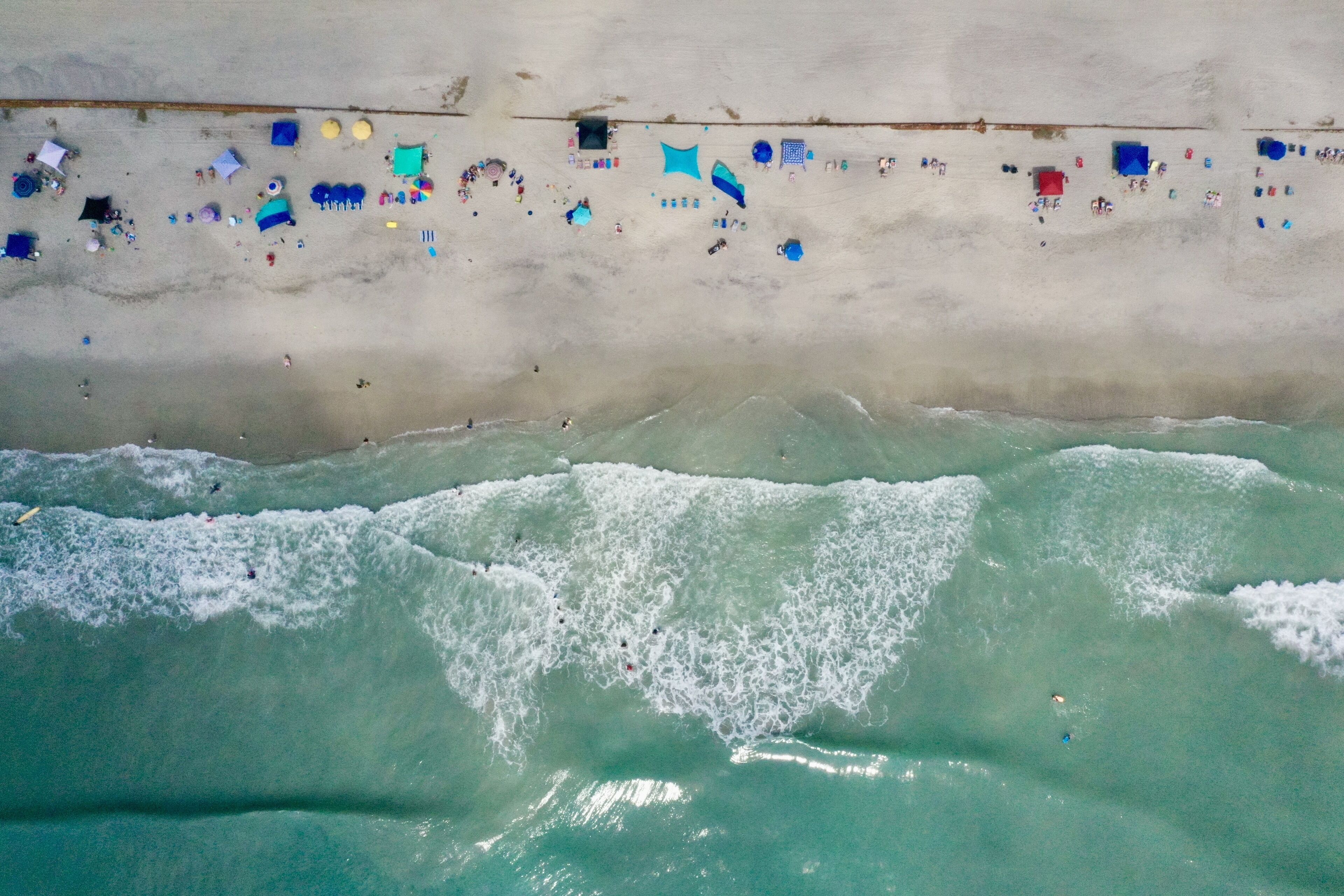 Beach nearby, sun-loungers