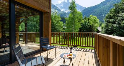 Chalet du Gouter - 8 guests , 4 bedrooms, garden, parking