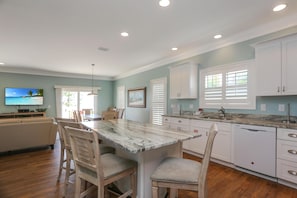 House, Multiple Beds (Treasure Road) | Interior