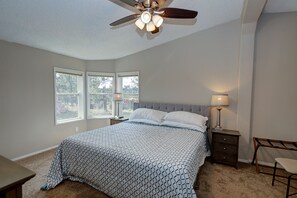 3 bedrooms, desk, iron/ironing board, travel cot