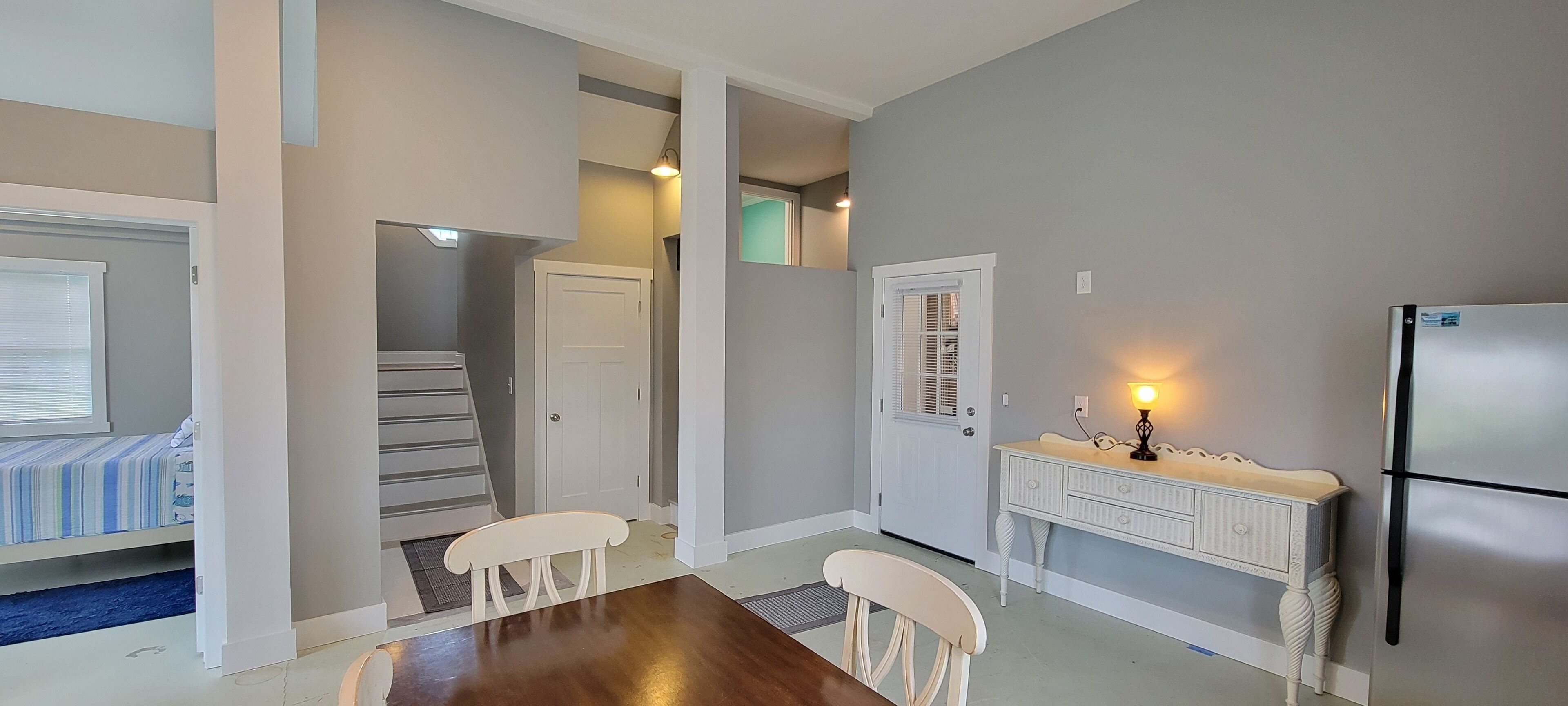 4 bedrooms, desk, iron/ironing board, free WiFi