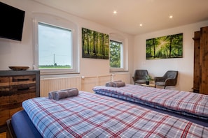 4 bedrooms, free WiFi, bed sheets