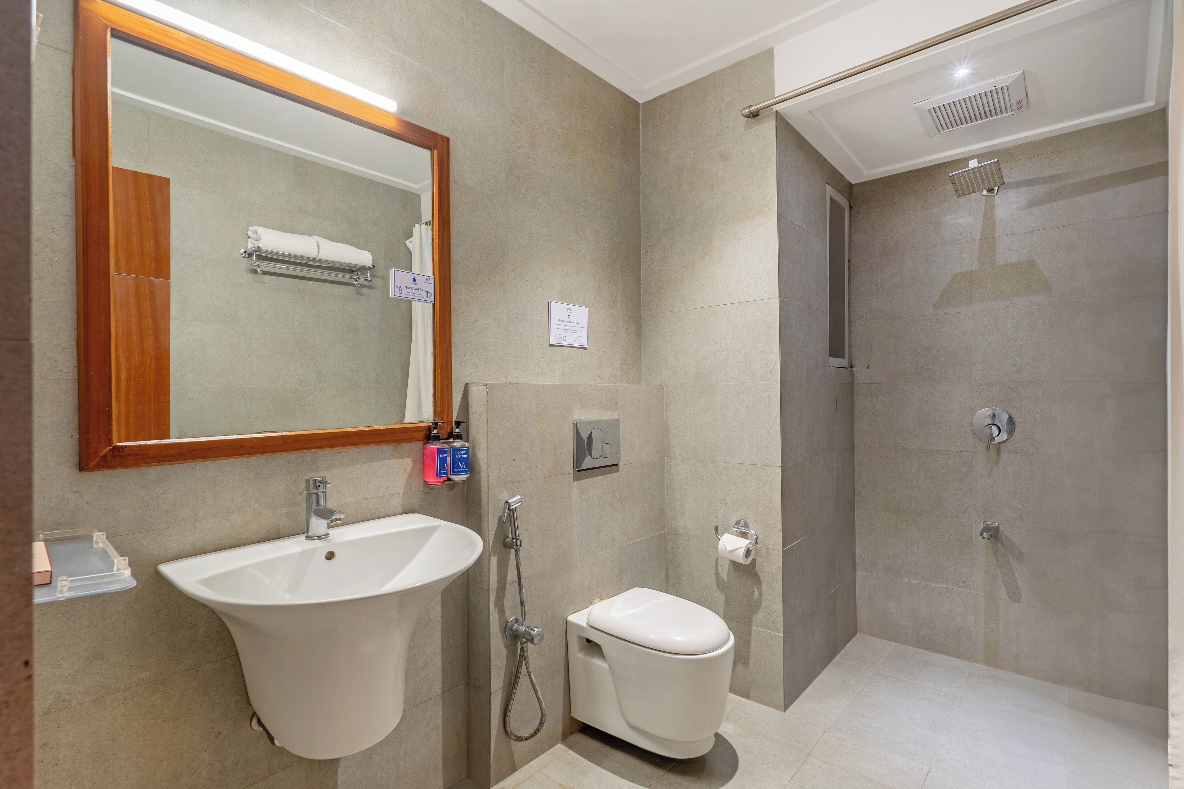 Photo - Monday Hotels Hitec City