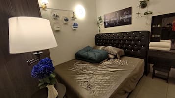 4 bedrooms, iron/ironing board